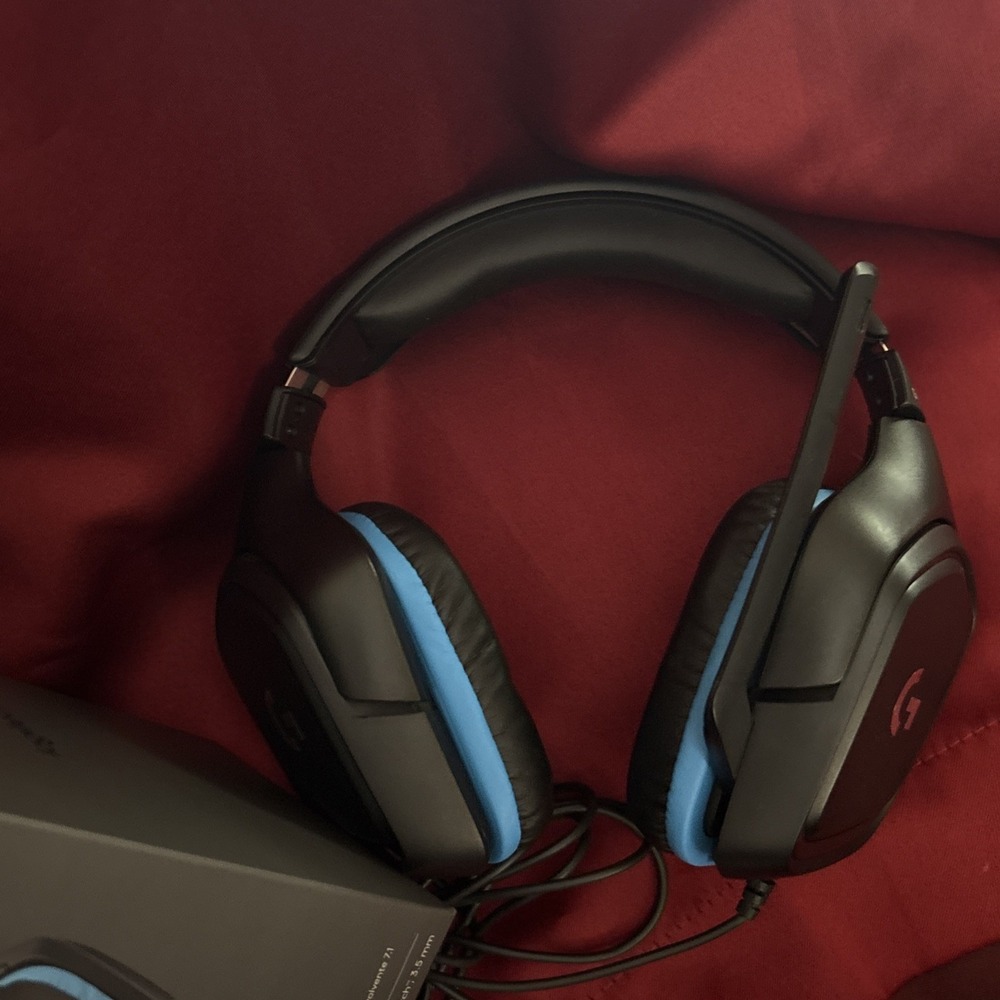 Logitech Gaming Headset OS Black G432 7.1 Surround Sound Wired 3.5mm Jack - Picture 5 of 8